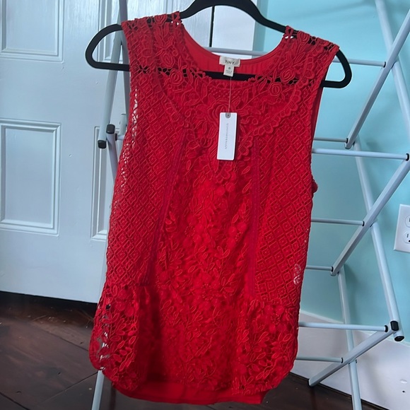 Beautiful, bright top by Tiny at Anthropologie! NWT - Picture 1 of 4